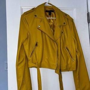 Yellow faux leather moto jacket ✨